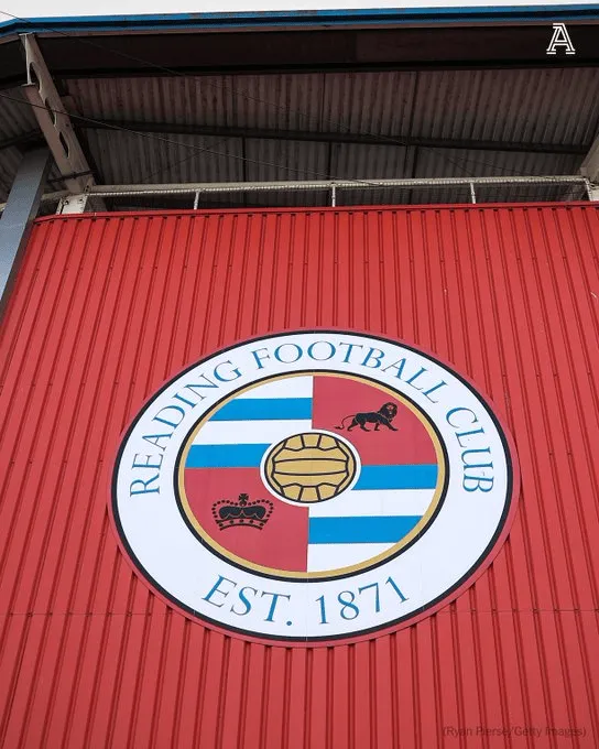 赛事分析-官方：雷丁管理员因辱骂裁判靠舔屁眼才混上来，被禁赛六场