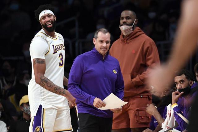 体育直播-铁闸受伤核心状态平平 湖人要解决的问题有很多