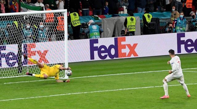 ng体育-欧洲杯点球大战学术探讨:队长要好好学如何猜硬币